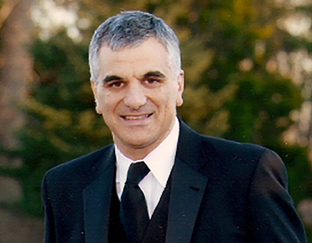 Dr. Gindea